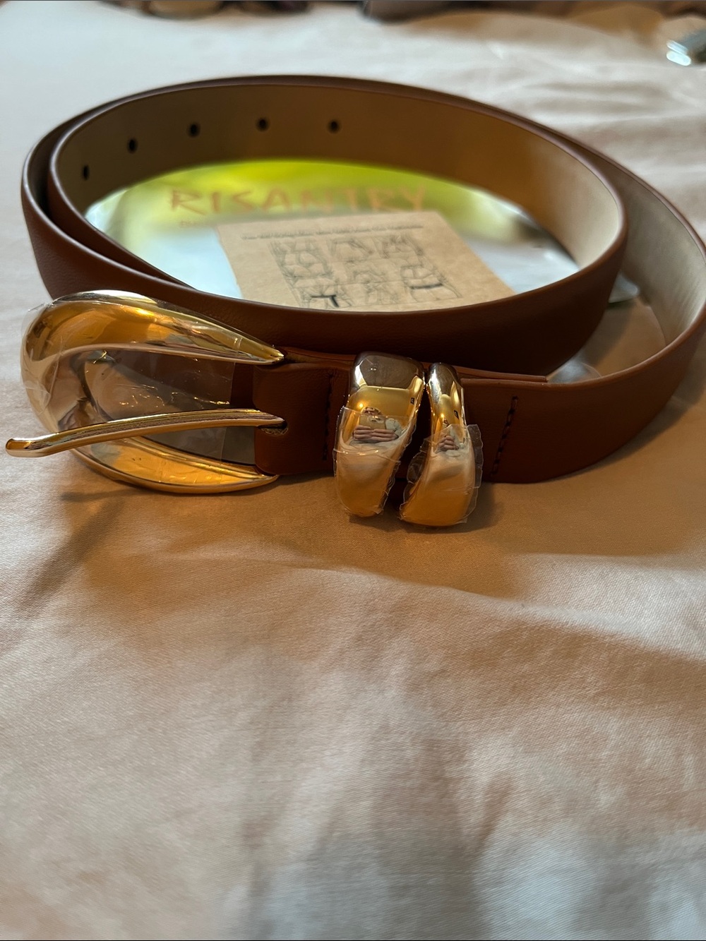 Risantry Brown Leather Belt with Gold Buckle - Women Brand New